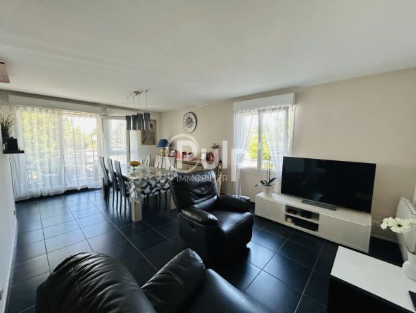 A louer APPARTEMENT T5 65 M2  OIGNIES