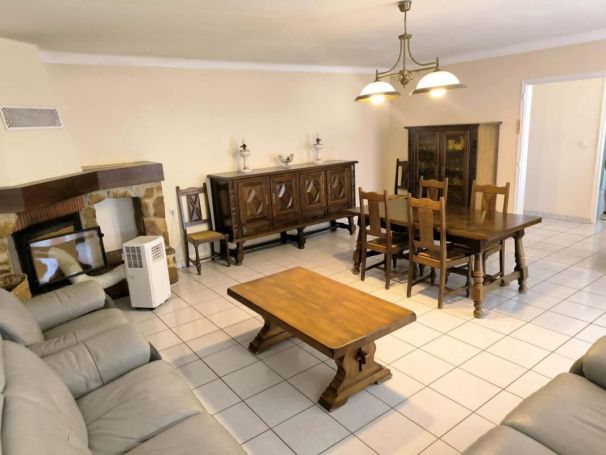 A louer MAISON  5 PIECES 118 M2  BAGNOLS SUR CEZE
