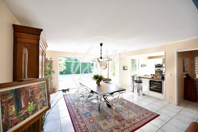 A vendre MAISON  5 PIECES 136 M2 BORD DE MER ARES