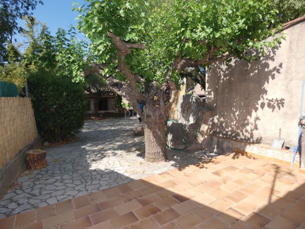 A louer APPARTEMENT T2 54 M2 TERRASSE LE THORONET Toutes commodités