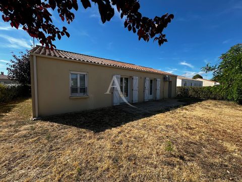 A vendre MAISON 4 PIECES 76 M2 BORD DE MER LONGEVILLE SUR MER