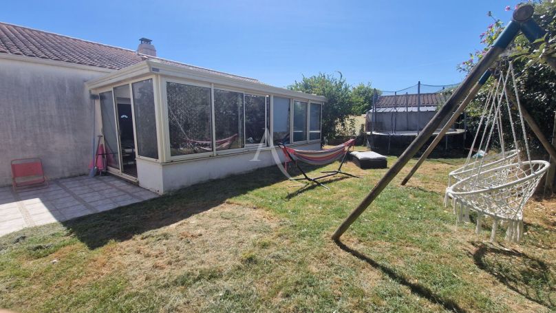 A vendre MAISON  5 PIECES 98 M2 BORD DE MER TALMONT SAINT HILAIRE