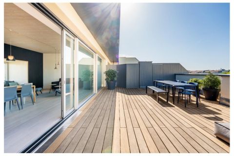 A louer APPARTEMENT DE PRESTIGE T4 109 M2 TERRASSE BORD DE MER MAUGUIO