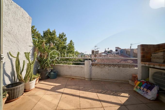 A louer APPARTEMENT T3 50 M2 TERRASSE  LE BEAUSSET
