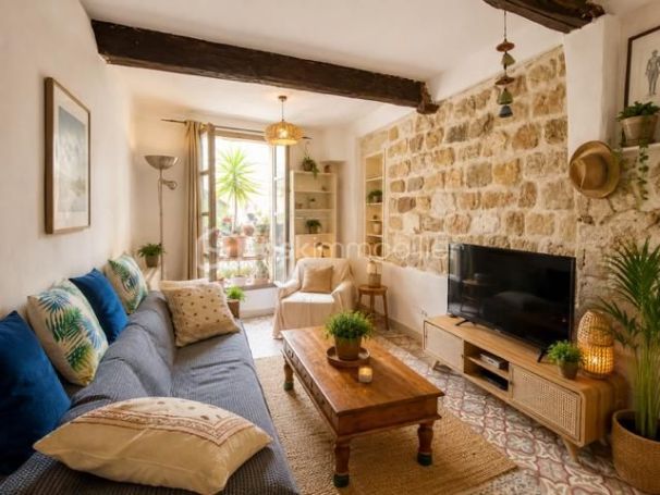 A louer MAISON  DE MAîTRE  PEZENAS