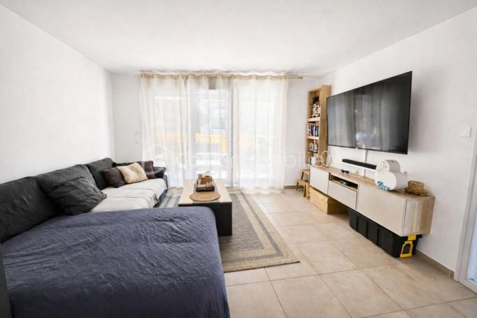 A louer APPARTEMENT T4 70 M2 TERRASSE  LE MUY