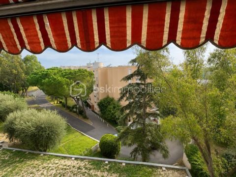 A louer STUDIO  31 M2 TERRASSE BORD DE MER NICE