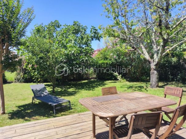 A louer MAISON  4 PIECES 97 M2 BORD DE MER LE TEICH