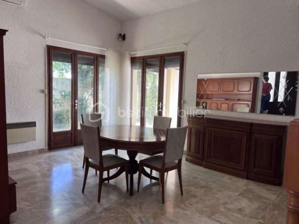 A louer MAISON  6 PIECES 177 M2 BORD DE MER FRONTIGNAN