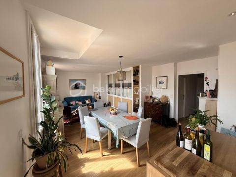 A louer APPARTEMENT T5 128 M2 TERRASSE BORD DE MER SETE