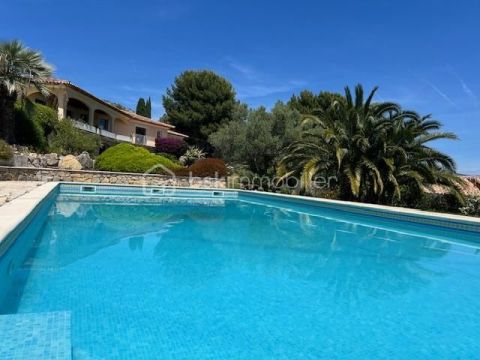 A louer MAISON  7 PIECES 240 M2 BORD DE MER OLLIOULES