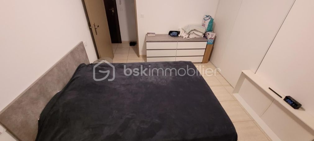 A louer APPARTEMENT T3 75 M2 BORD DE MER BIGUGLIA