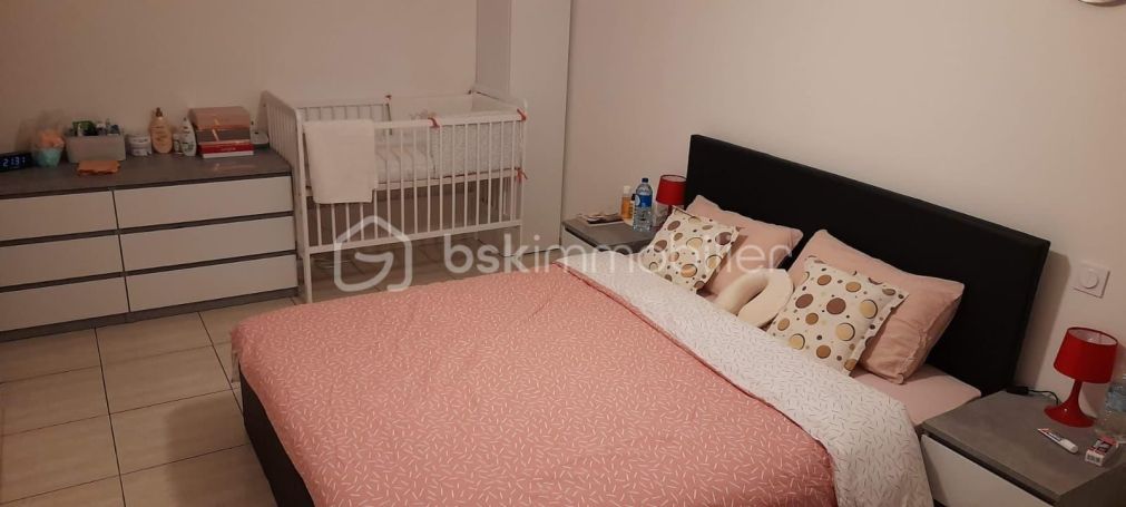 A louer APPARTEMENT T3 75 M2 BORD DE MER BIGUGLIA