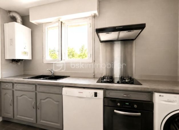 A louer APPARTEMENT T3 66 M2 BORD DE MER LE CANNET