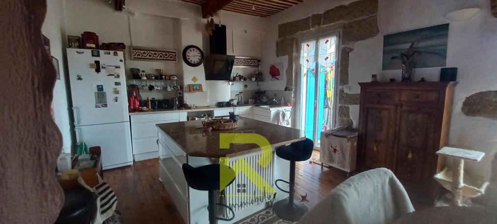 A louer APPARTEMENT T3 100 M2 TERRASSE  BEZIERS