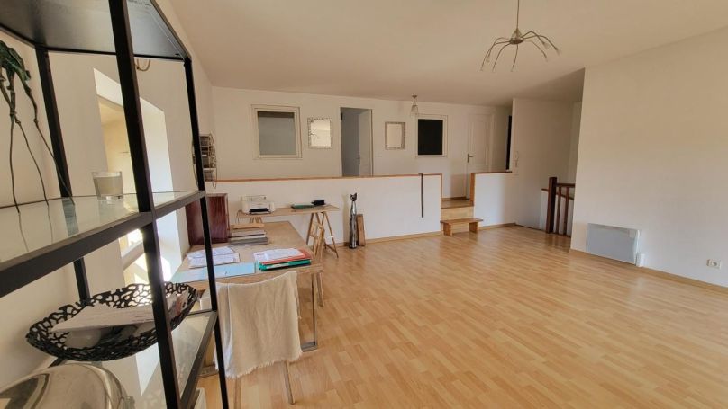 A louer APPARTEMENT T3 77 M2  PEZENAS