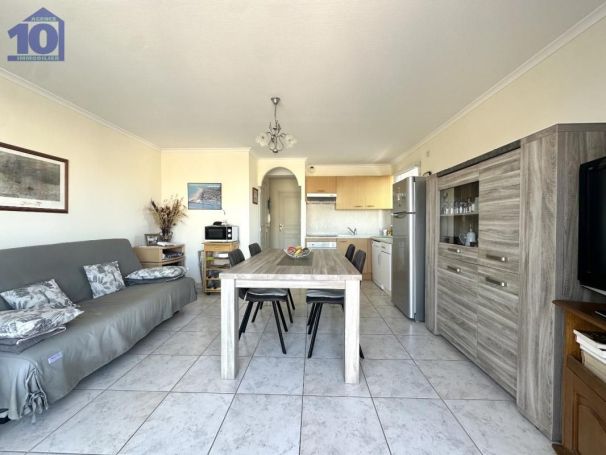 A louer APPARTEMENT T2 37 M2 TERRASSE PLAGE à PIED VALRAS PLAGE
