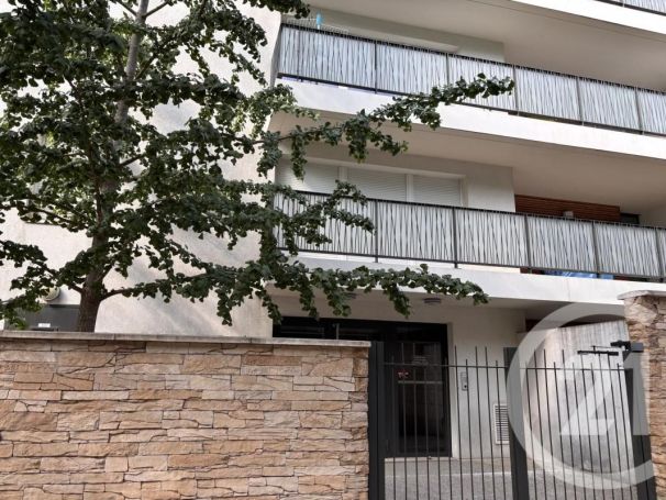 A louer APPARTEMENT T3 63 M2 TERRASSE MONTPELLIER