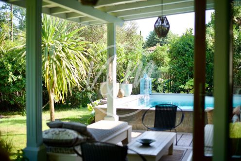 BELLE VILLA arcachonaise 7 PIECES 197 M&sup2; RENOVEE Andernos-les-Bains