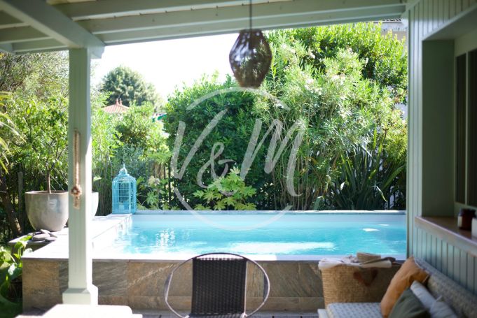 A vendre MAISON 7 PIECES 197 M2 BORD DE MER ANDERNOS LES BAINS