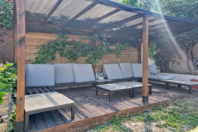 A louer MAISON  5 PIECES 125 M2 BORD DE MER LA CIOTAT