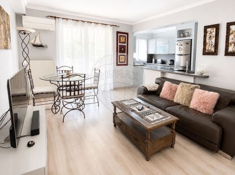 A louer APPARTEMENT T3 61 M2 TERRASSE BORD DE MER SAINT LAURENT DU VAR