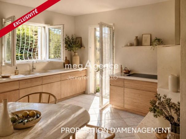 A louer MAISON  DE MAîTRE BORD DE MER SANARY SUR MER