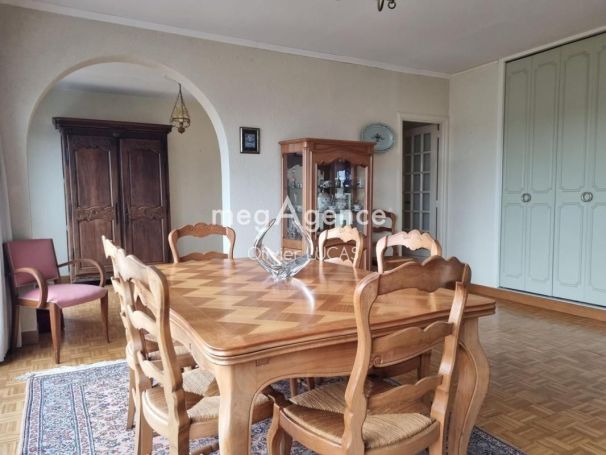 A louer APPARTEMENT T5 97 M2  CAEN