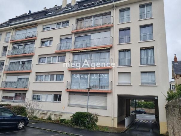 A louer APPARTEMENT T5 97 M2  CAEN