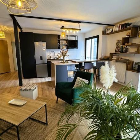 A louer APPARTEMENT T3 63 M2  NANTES