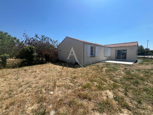 A vendre MAISON  4 PIECES 82 M2  AVRILLE