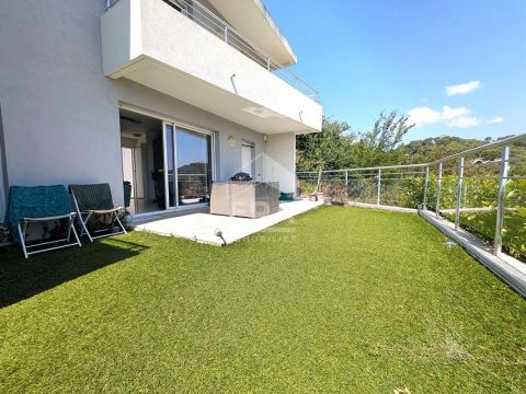 A louer APPARTEMENT DUPLEX T4 80 M2 TERRASSE BORD DE MER SAINT LAURENT DU VAR