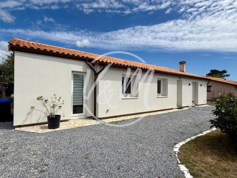 A vendre JOLIE Maison 5 PIECES 111 M² PLAIN PIED ARES