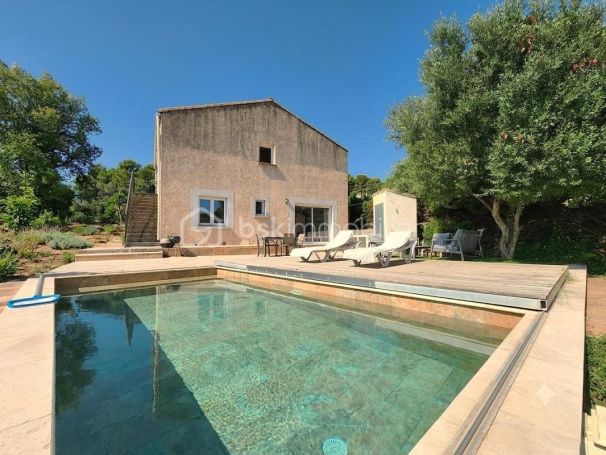 A vendre MAISON  6 PIECES 129 M2  TOURBES