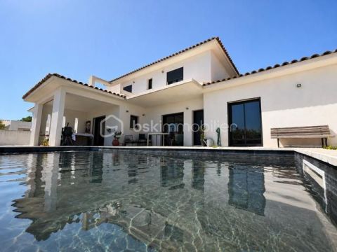 A louer MAISON  D'ARCHITECTE BORD DE MER SANARY SUR MER
