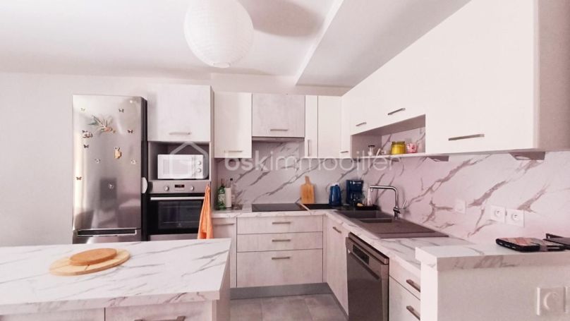 A louer APPARTEMENT T3 66 M2 TERRASSE BORD DE MER LES SABLES D OLONNE