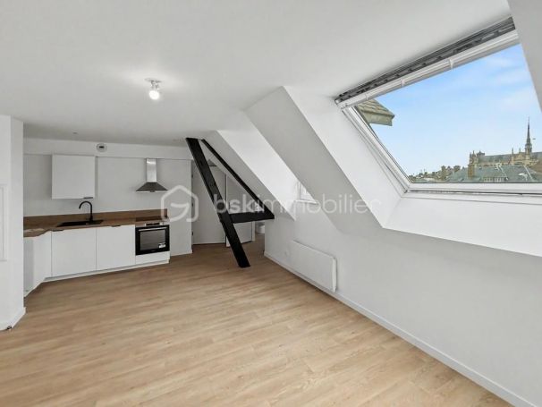 A louer STUDIO  52 M2  AMIENS