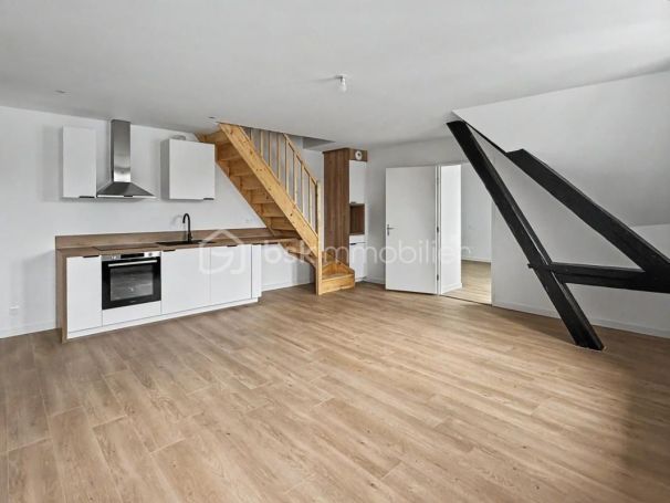 A louer APPARTEMENT DUPLEX T4 76 M2  AMIENS