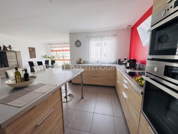 A vendre MAISON  3 PIECES 74 M2  POMEROLS