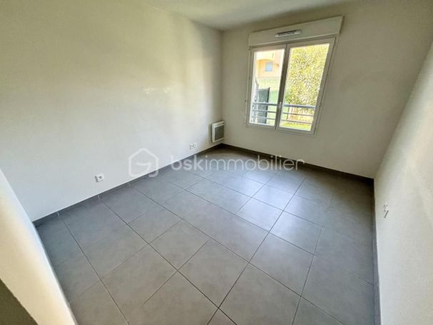 A louer APPARTEMENT T2 45 M2 TERRASSE  DRAGUIGNAN