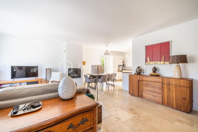 A louer MAISON  CONTEMPORAINE BORD DE MER HYERES
