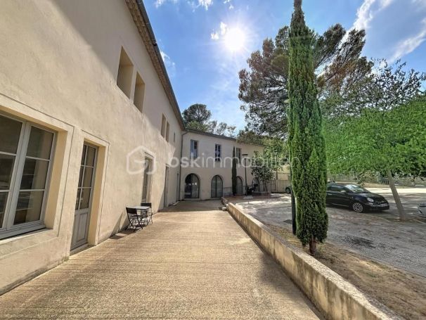 A louer APPARTEMENT T3 51 M2  NIMES