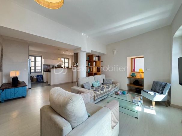 A louer APPARTEMENT DE PRESTIGE T4 83 M2 VUE MER BONIFACIO