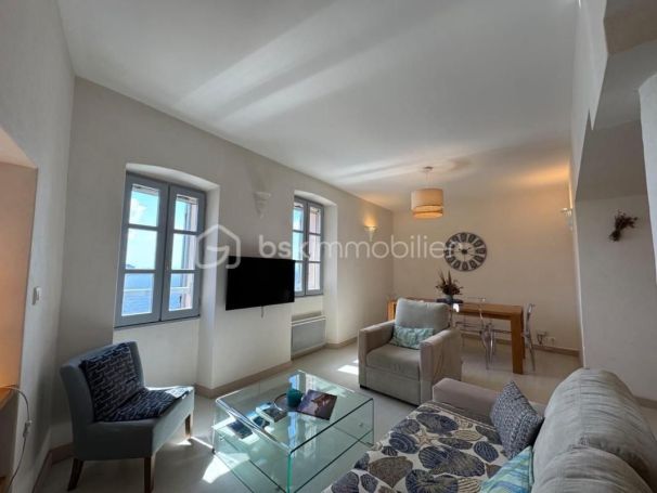A louer APPARTEMENT DE PRESTIGE T4 83 M2 VUE MER BONIFACIO