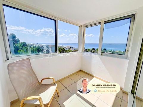 A louer APPARTEMENT T2 31 M2 VUE MER SETE