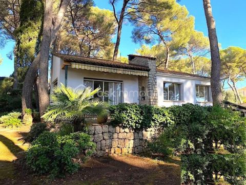 A louer MAISON 4 PIECES 90 M2 BORD DE MER LE CANNET