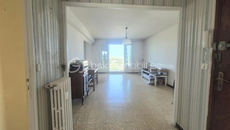 A louer APPARTEMENT T4 80 M2 BORD DE MER LA SEYNE SUR MER