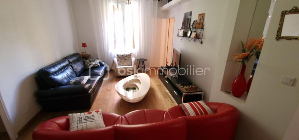 A louer APPARTEMENT T3 58 M2 BORD DE MER BASTIA