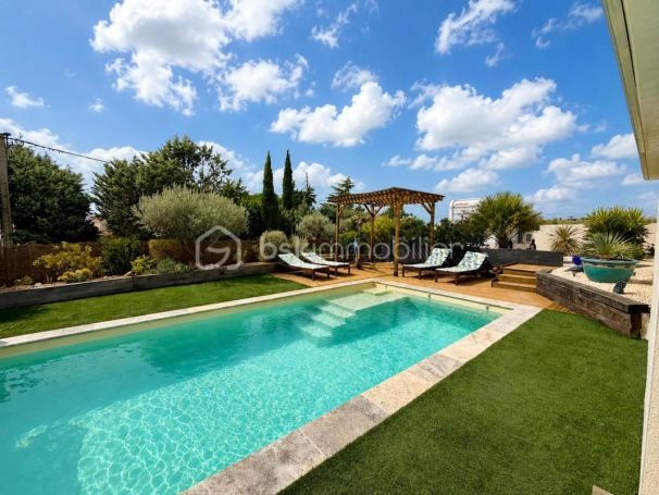 A louer MAISON  5 PIECES 119 M2  GIGNAC