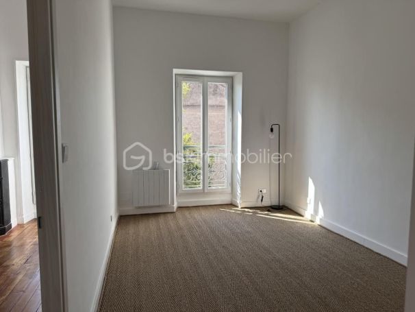 A louer APPARTEMENT T3 56 M2 BORD DE MER HYERES